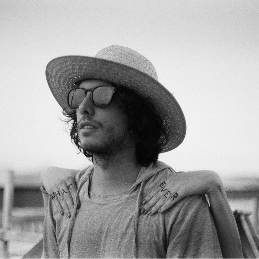 Meet your Posher, Carmine